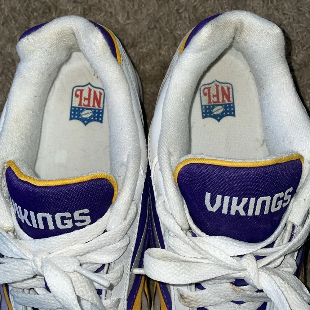 Reebok x NFL Minnesota Viking purple gold white mens sneakers - Picture 9 of 14